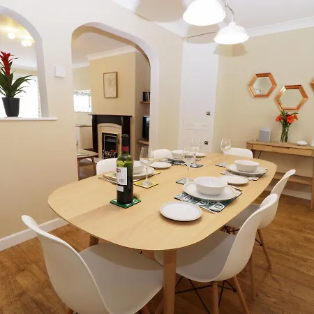 No 1 Kelly Holiday home